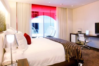 15-on-orange-hotel 2555