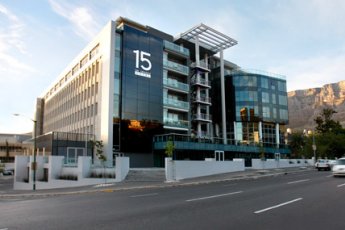 15-on-orange-hotel 2551