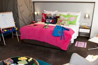 15-on-orange-hotel 2566