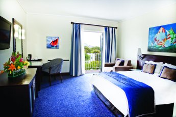 commodore-hotel 87