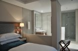Luxury Room - Harbour Bridge Hotel & Suites