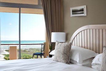 leisure-bay-luxury-suites 2218