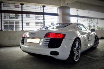 audi-r8 19336