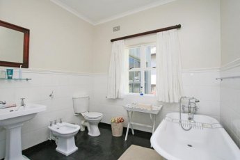 camps-bay-manor 15045