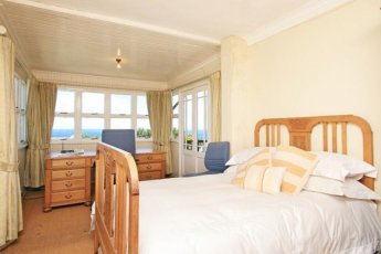 camps-bay-manor 15047
