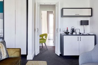 the-manor-house 94267